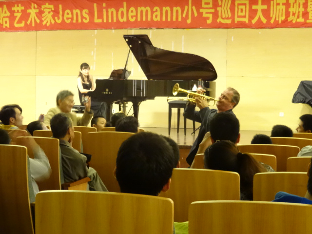 梦之城小号表演艺术家Jens Lindemann（彦斯·林德曼）荣获加拿大勋章